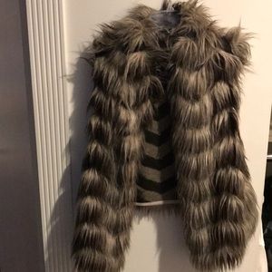 Guess Fake Fur Vest